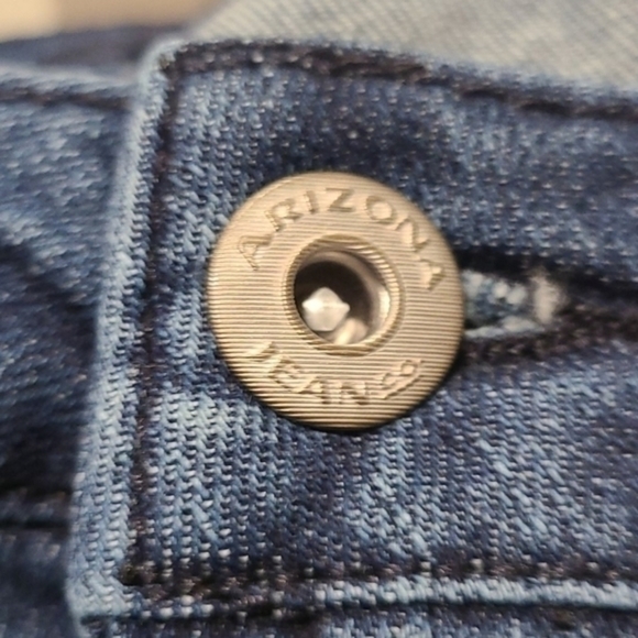 [Arizona] Mid Rise Super Skinny Jeans - Size 7 - Picture 6 of 9